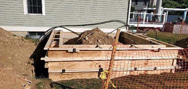Outdoor fire pit masonry
