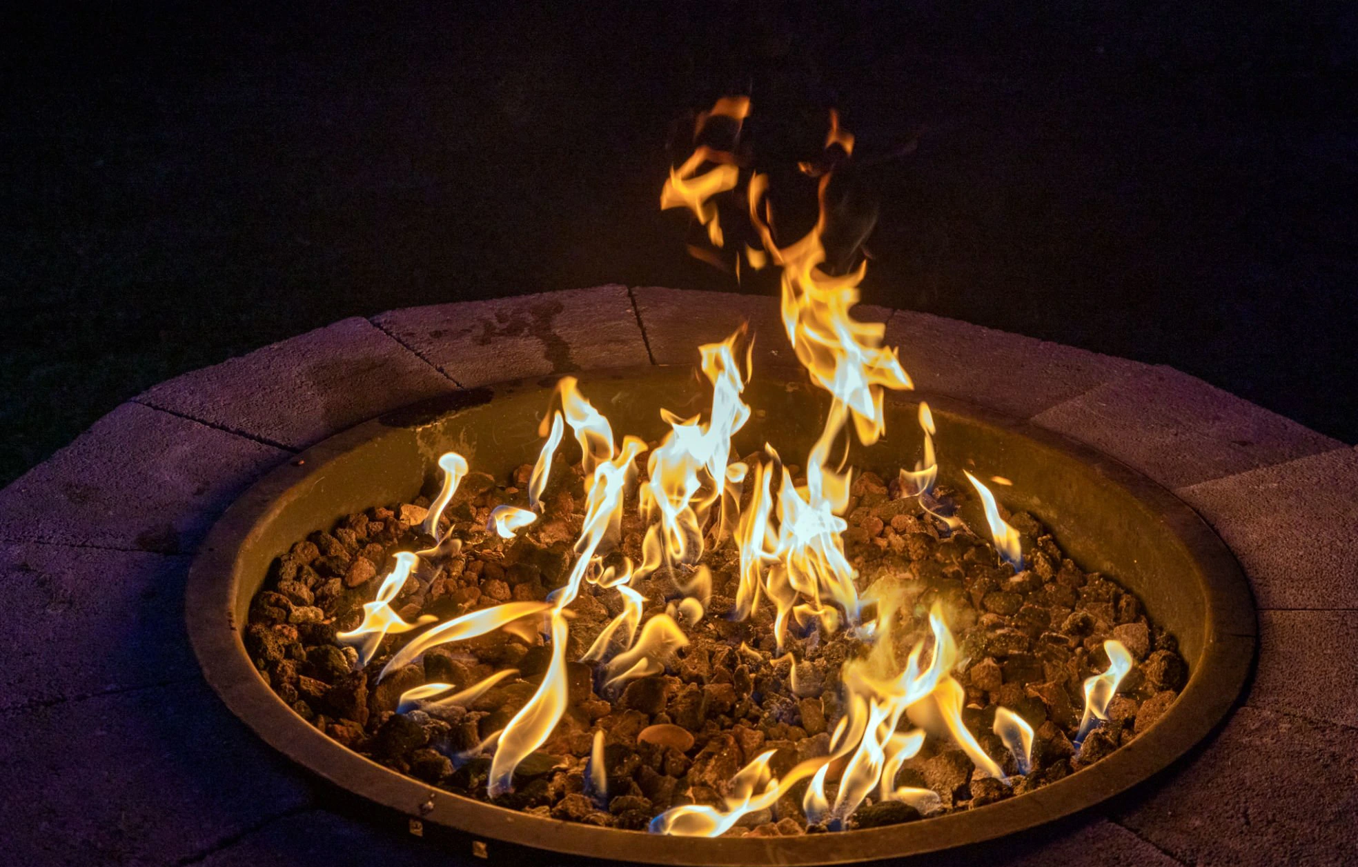 Outdoor fire pit design example