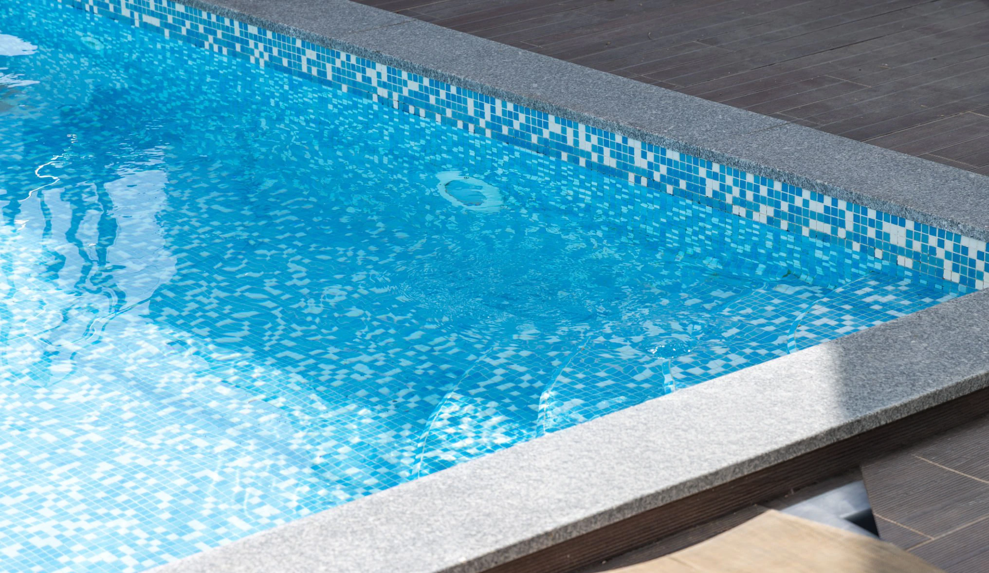 Pool coping stonework example