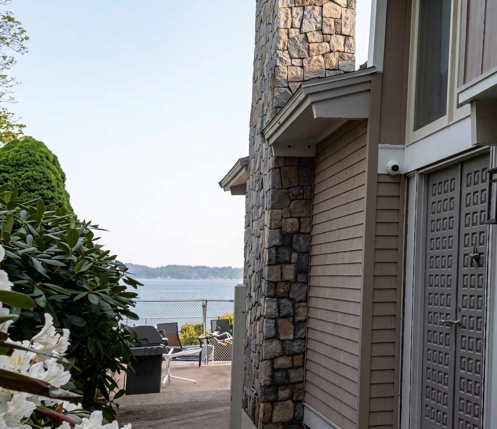 Stone veneer and masonry finish for North Reading property improvements