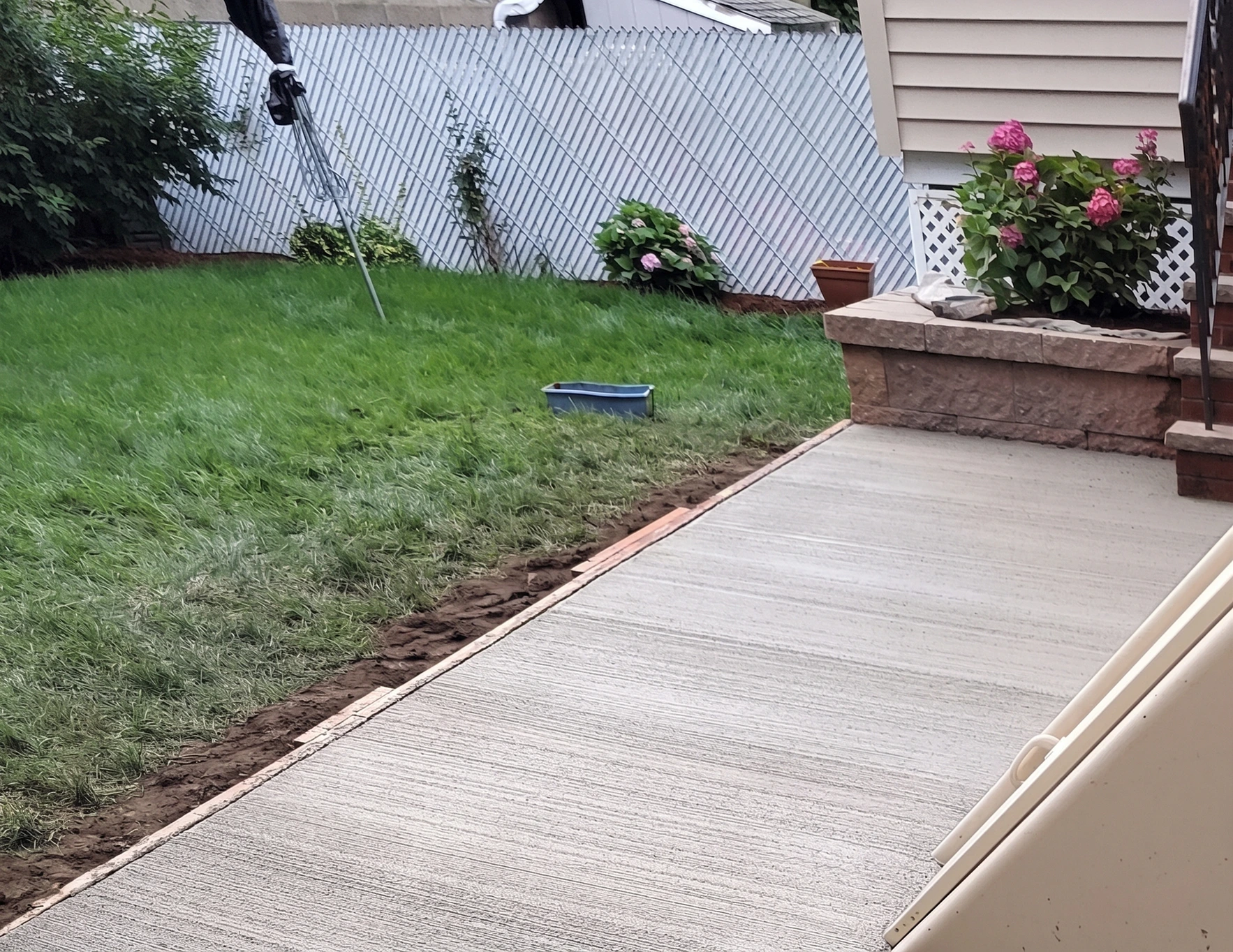Stone walkway installation
